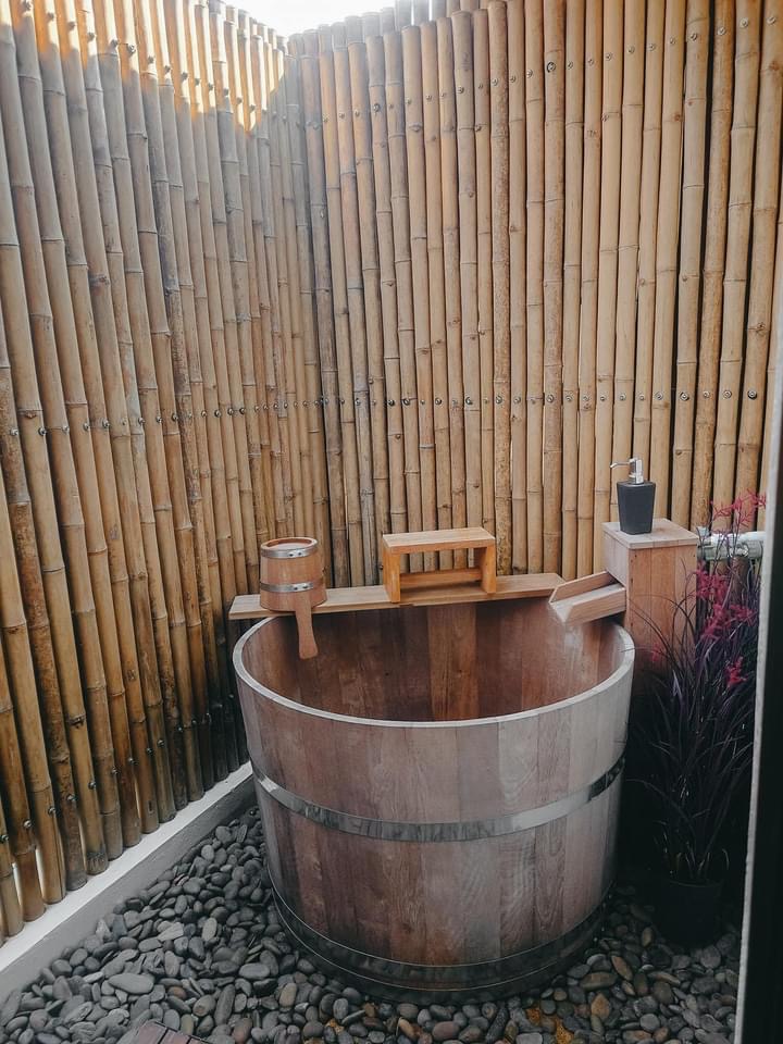 อ่างไม้เเช่ออนเซนส่วนตัว